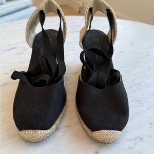 Soludos Black and Tan Espadrille Shoes